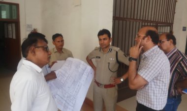 महाविद्यालय का कलेक्टर ने किया निरीक्षण