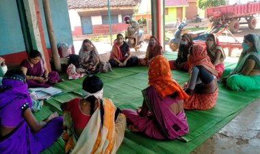 जागृति स्व सहायता समूह की दीदीयों के खातों में जमा हुई सात लाख  से अधिक की राशि