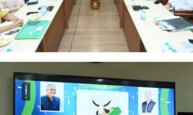 मुख्यमंत्री निवास में गोधन न्याय योजना के हितग्राहियों को राशि के वितरण के लिए आयोजित कार्यक्रम शुरू