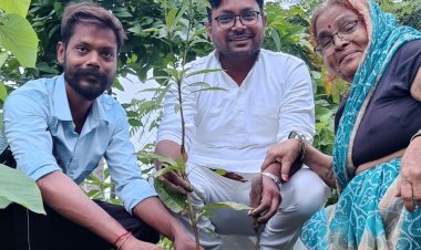 समाजवादी पार्टी के द्वारा पौधा वृक्षारोपण कार्य किया गया।