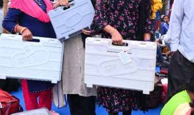 सभी तैयारियां पूरी, मतदान केंद्रों में पहुचें दल, विधानसभा निर्वाचन के लिए मतदान कल