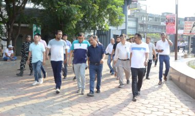 साफ-सफाई और परिसर के पाथवे के मरम्मत के दिए निर्देश   मरीन ड्राइव में ओपन थियेटर बनाने कार्य योजना तैयार करने के निर्देश