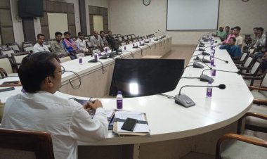 अपर कलेक्टर एवं अतिरिक्त पुलिस अधीक्षक ने ली डीजे संचालकों की बैठक