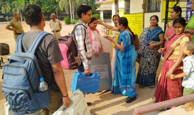 मतदान दलों का केंद्र में हुआ स्वागत