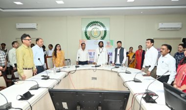 कलेक्ट्रेट में आयोजित जिला स्तरीय कार्यक्रम में शामिल हुए कैबिनेट मंत्री श्री खुशवंत साहेब