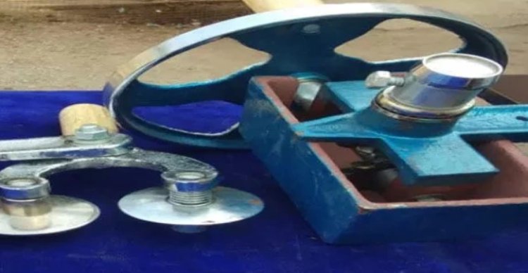 कबीरधाम जिले में अवैध रूप से नकली शराब तैयार करने वाले एक संगठित गिरोह का भंडाफोड़ किया