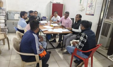 दावा - आपत्ति की प्रगति की जानकारी राजनीतिक दलों को बैठक लेकर दी गई  नाम जुड़वाने अब तक 1037 आवेदन