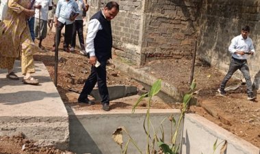 स्वच्छता और जल संरक्षण की दिशा में ग्राम परसदा उमरिया की अनूठी पहल   डी-वॉटर संरचना से स्वच्छ हुए तालाब
