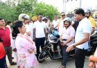 स्कूटी से शहर का निरीक्षण करने निकले उप मुख्यमंत्री श्री अरुण साव