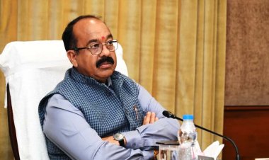 उप मुख्यमंत्री श्री अरुण साव ने विकास कार्यों और योजनाओं के क्रियान्वयन की समीक्षा की