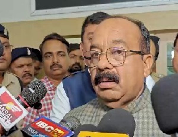 भविष्य की जरूरतों को ध्यान में रखकर दूरदर्शी कार्ययोजना बनाएं, विकास कार्यों में तेजी और गुणवत्ता हो : उप मुख्यमंत्री श्री साव