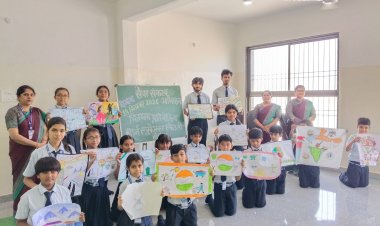 कहानी बदलाव की सेवा संकल्प अभियान  ड्रोन की कमान संभालकर आत्मनिर्भरता की राह पर प्रतिमा वस्त्रकार