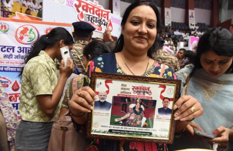 रायपुर में महिलाओं ने रक्तदान कर तोड़ी भ्रांति   1,188 महिलाओं ने रक्तदान कर नई तस्वीर पेश की