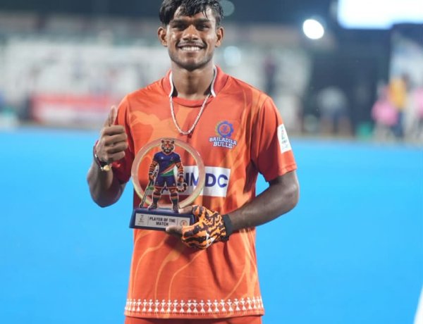 उप मुख्यमंत्री श्री अरुण साव ने की खिलाड़ियों की हौसला अफजाई, मैच देखने पहुंचे हॉकी स्टेडियम